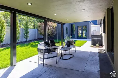 Exterior - 3983 S Mercury Dr, Holladay, UT 84124 photo 7 of 8
