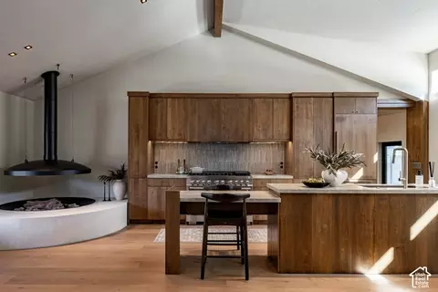 Kitchen - 3983 S Mercury Dr, Holladay, UT 84124 photo 2 of 16