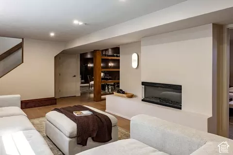 Living - 3983 S Mercury Dr, Holladay, UT 84124 photo 7 of 8