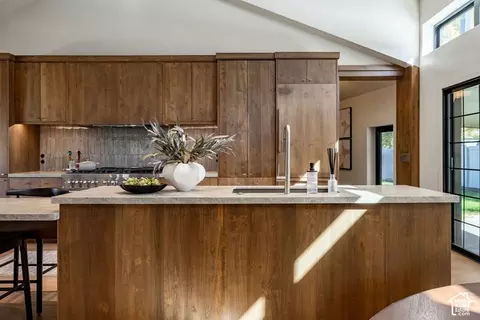 Kitchen - 3983 S Mercury Dr, Holladay, UT 84124 photo 3 of 16