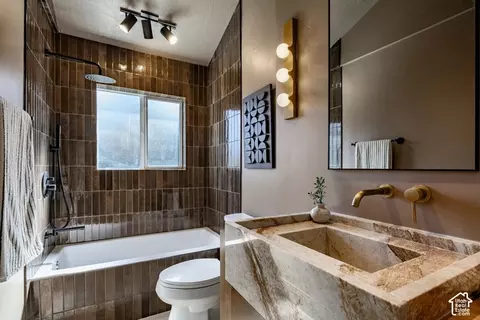 Bath - 3983 S Mercury Dr, Holladay, UT 84124 photo 1 of 9