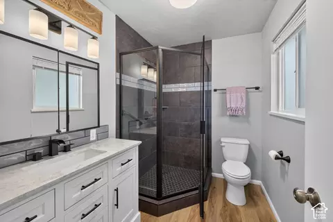 Bath - 831 Mountain Dr, Moab, UT 84532 photo 2 of 3