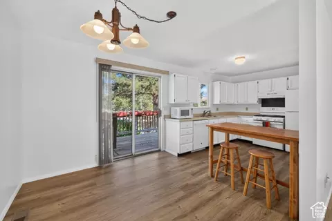 Dining - 831 Mountain Dr, Moab, UT 84532 photo 1 of 1