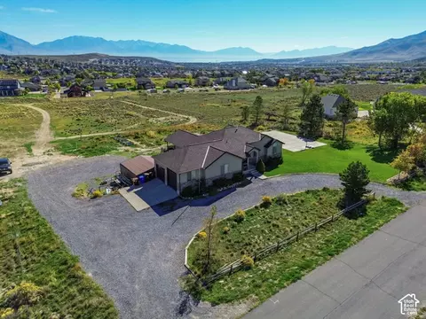 View/Area - 9044 N Cedar Pass Rd, Eagle Mountain, UT 84005 photo 12 of 13