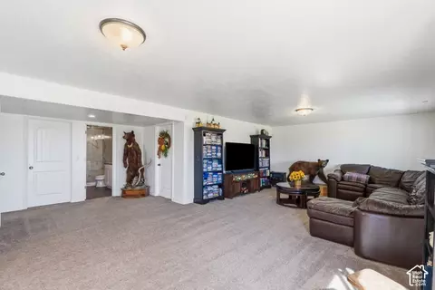 Entry Way - 9044 N Cedar Pass Rd, Eagle Mountain, UT 84005 photo 3 of 3