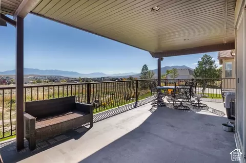 Exterior - 9044 N Cedar Pass Rd, Eagle Mountain, UT 84005 photo 6 of 10