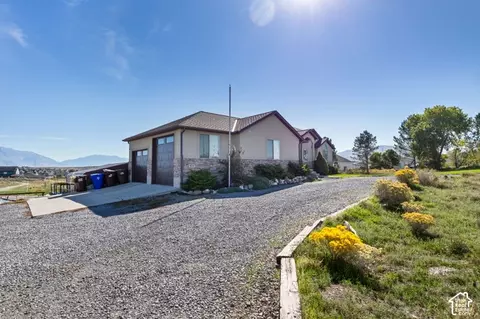 Exterior - 9044 N Cedar Pass Rd, Eagle Mountain, UT 84005 photo 4 of 10