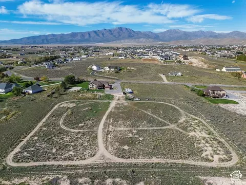 View/Area - 9044 N Cedar Pass Rd, Eagle Mountain, UT 84005 photo 6 of 13