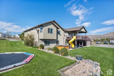 Exterior - 9044 N Cedar Pass Rd, Eagle Mountain, UT 84005 photo 8 of 10