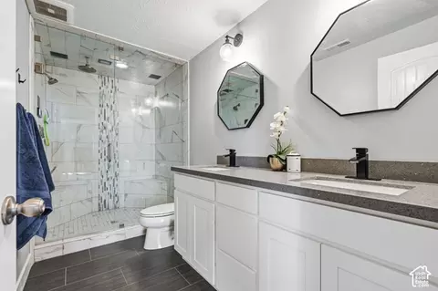 Bath - 9044 N Cedar Pass Rd, Eagle Mountain, UT 84005 photo 5 of 5