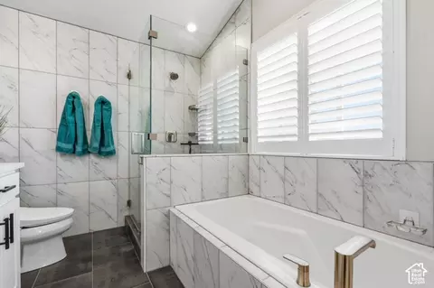 Bath - 9044 N Cedar Pass Rd, Eagle Mountain, UT 84005 photo 4 of 5