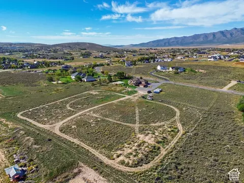 View/Area - 9044 N Cedar Pass Rd, Eagle Mountain, UT 84005 photo 7 of 13