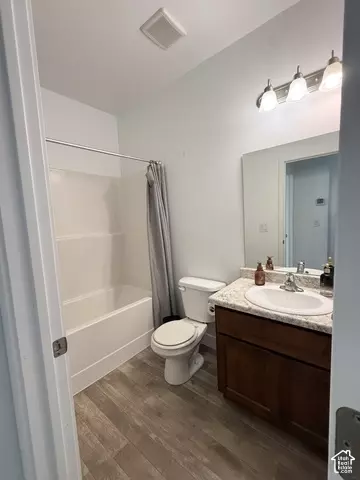 Bath - 398 Willow Leaf Rd S, American Fork, UT 84003 photo 4 of 4