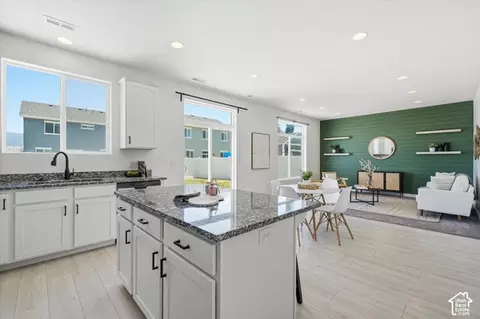 Kitchen - 1706 W Parkview Dr, Syracuse, UT 84075 photo 4 of 4