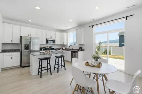 Kitchen - 1706 W Parkview Dr, Syracuse, UT 84075 photo 1 of 4