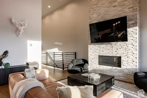 Living - 848 E Klaim Dr #5, Hideout, UT 84036 photo 6 of 9