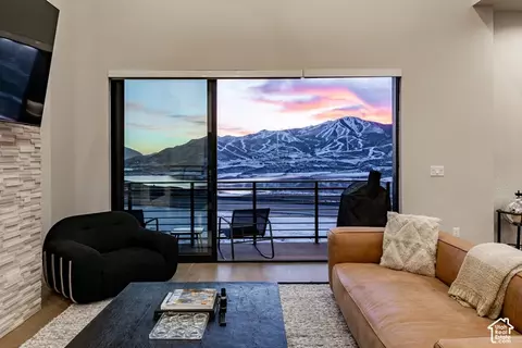 Living - 848 E Klaim Dr #5, Hideout, UT 84036 photo 3 of 9