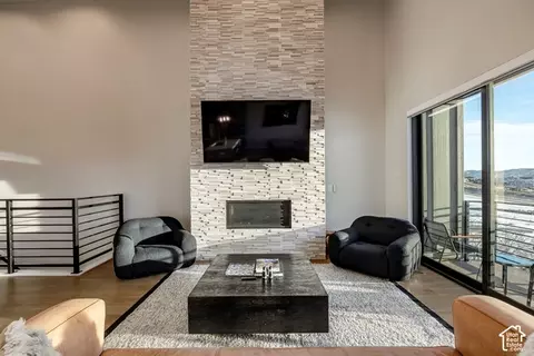Living - 848 E Klaim Dr #5, Hideout, UT 84036 photo 7 of 9