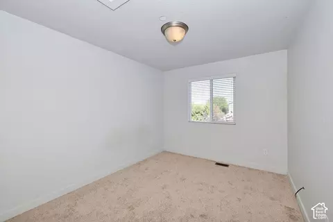 Bedroom - 1204 E Roma Dr, Fruit Heights, UT 84037 photo 3 of 8