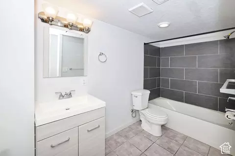 Bath - 1204 E Roma Dr, Fruit Heights, UT 84037 photo 7 of 8