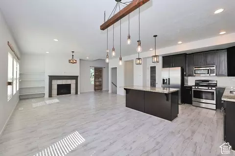 Living - 1204 E Roma Dr, Fruit Heights, UT 84037 photo 1 of 3
