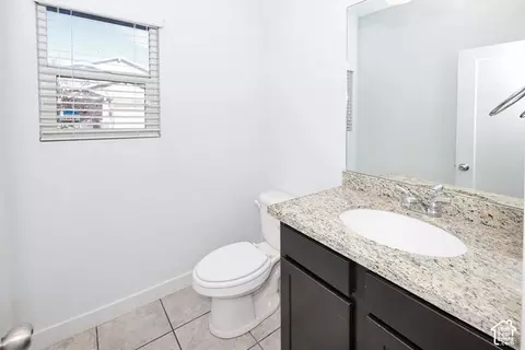Bath - 1204 E Roma Dr, Fruit Heights, UT 84037 photo 6 of 8