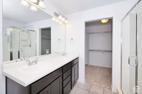 Bath - 1204 E Roma Dr, Fruit Heights, UT 84037 photo 1 of 8