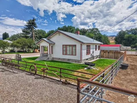 Exterior - 415 Nelson St, Arimo, ID 83214 photo 6 of 10