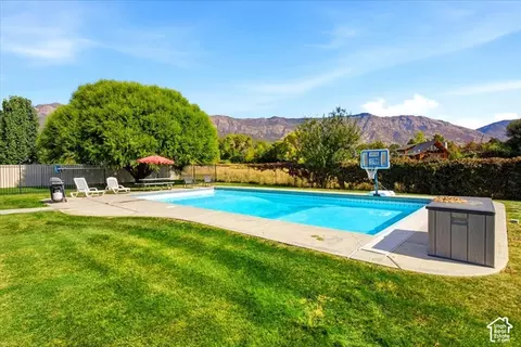 Exterior - 3056 N 550 W, Pleasant View, UT 84414 photo 6 of 6