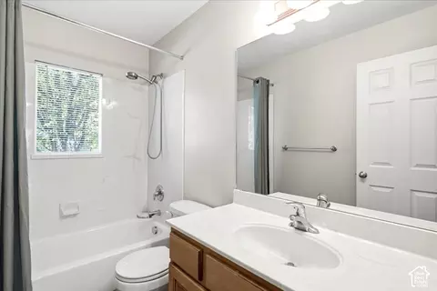 Bath - 3056 N 550 W, Pleasant View, UT 84414 photo 3 of 3