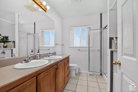 Bath - 170 E 400 N, Mount Pleasant, UT 84647 photo 3 of 6
