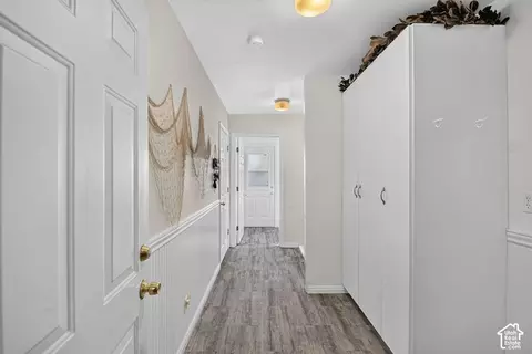 Entry Way - 170 E 400 N, Mount Pleasant, UT 84647 photo 2 of 3
