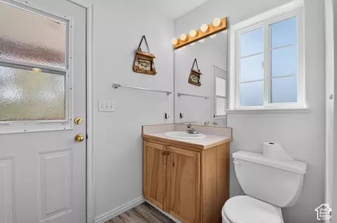 Bath - 170 E 400 N, Mount Pleasant, UT 84647 photo 1 of 6