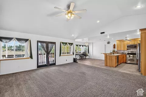 Living - 170 E 400 N, Mount Pleasant, UT 84647 photo 3 of 4
