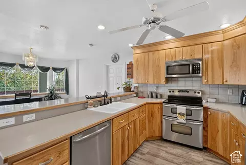 Kitchen - 170 E 400 N, Mount Pleasant, UT 84647 photo 8 of 8