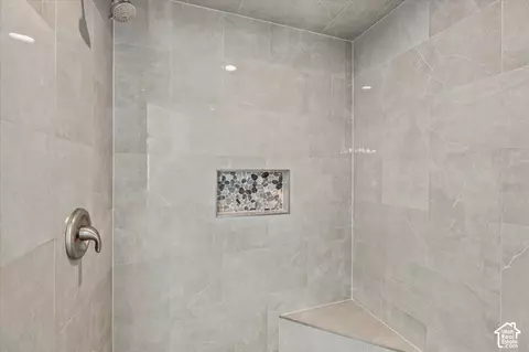 Bath - 2702 N 600 E, North Logan, UT 84341 photo 4 of 5