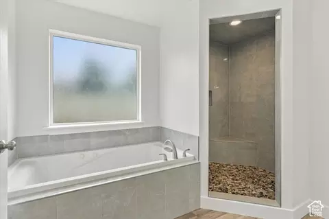 Bath - 2702 N 600 E, North Logan, UT 84341 photo 2 of 5