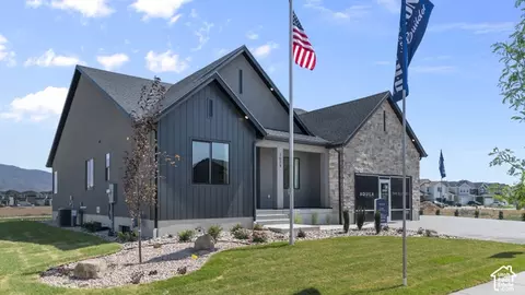 Exterior - 4067 N Majors St #11, Eagle Mountain, UT 84005 photo 5 of 7