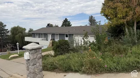 Exterior - 517 E 1400 N, Centerville, UT 84014 photo 2 of 9