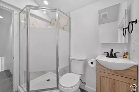 Bath - 147 E 200 S, American Fork, UT 84003 photo 2 of 2