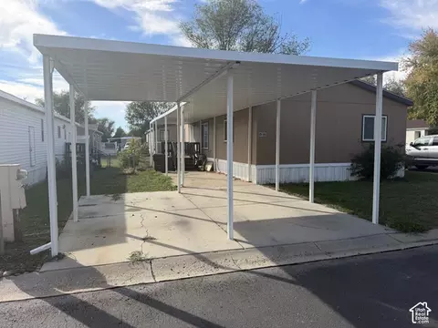 680 N Main St #D19, Kaysville, UT 84037
