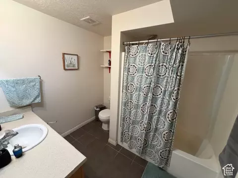 Bath - 9476 S Hidden Point Dr W, Sandy, UT 84070 photo 5 of 5
