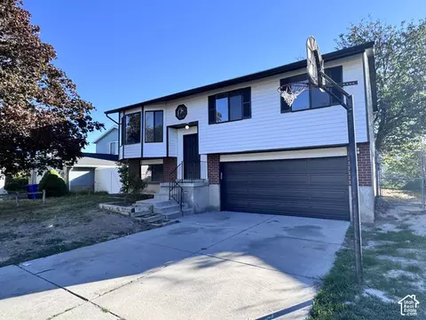 6119 Park Wood Dr, Salt Lake City, UT 84118