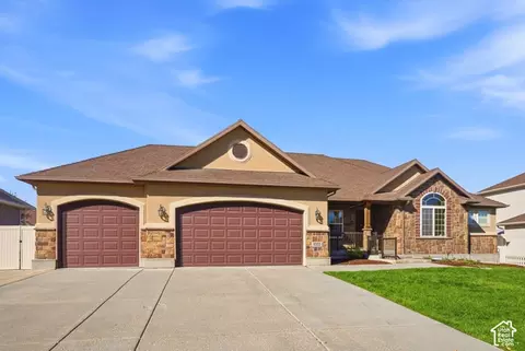 8322 S Birch Water Ln, West Jordan, UT 84081
