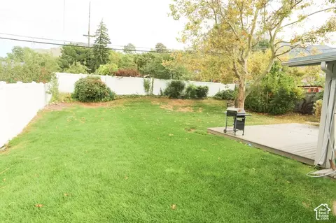 Exterior - 4075 S Olympic Way, Holladay, UT 84124 photo 2 of 2