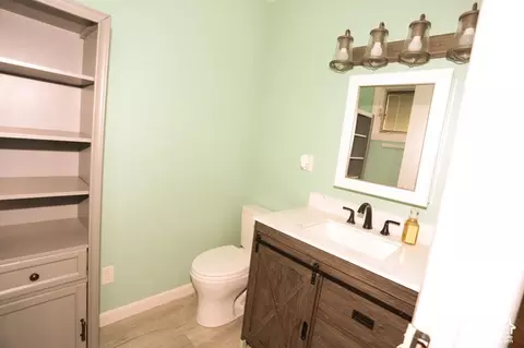 Bath - 4075 S Olympic Way, Holladay, UT 84124 photo 1 of 3