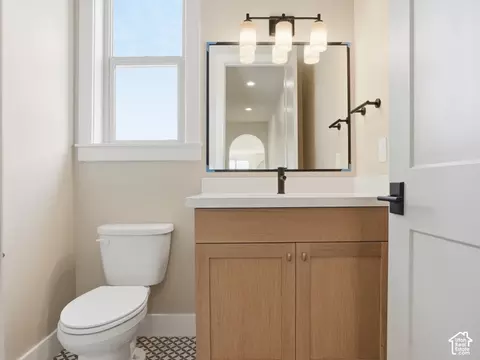 Bath - 388 E 1350 N, Orem, UT 84057 photo 6 of 7