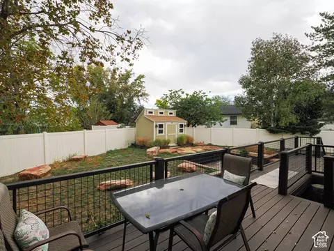 Exterior - 885 E Winter Way, Sandy, UT 84094 photo 10 of 11