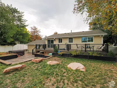 Exterior - 885 E Winter Way, Sandy, UT 84094 photo 4 of 11