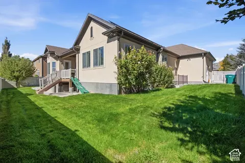Exterior - 330 E 1250 N, Orem, UT 84057 photo 7 of 11